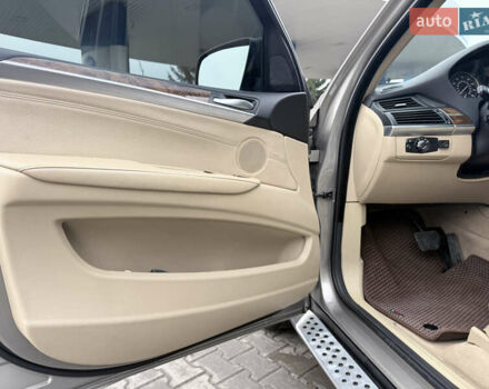 Сірий БМВ Х5, об'ємом двигуна 3 л та пробігом 365 тис. км за 8999 $, фото 21 на Automoto.ua