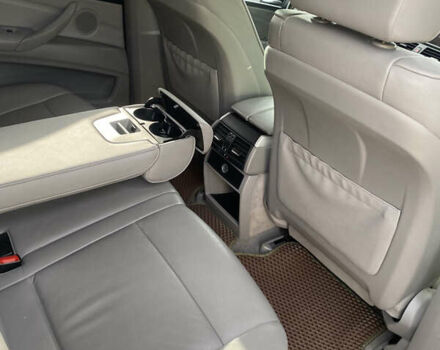 Серый БМВ Х5, объемом двигателя 3 л и пробегом 348 тыс. км за 16800 $, фото 49 на Automoto.ua