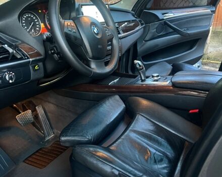 БМВ Х5 2007 в Черновцах на Automoto.ua Серый БМВ Х5, объемом двигателя 3 л и пробегом 305 тыс. км за 14198 $, фото 18 на Automoto.ua