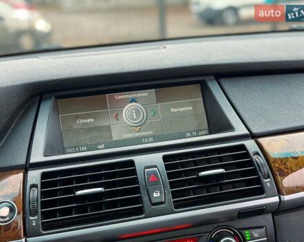 Серый БМВ Х5, объемом двигателя 3 л и пробегом 359 тыс. км за 9999 $, фото 14 на Automoto.ua