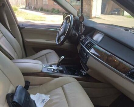 Сірий БМВ Х5, об'ємом двигуна 3 л та пробігом 380 тис. км за 12000 $, фото 4 на Automoto.ua