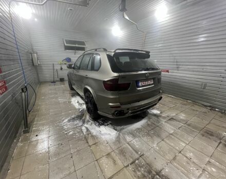 Серый БМВ Х5, объемом двигателя 0 л и пробегом 320 тыс. км за 4200 $, фото 1 на Automoto.ua