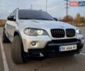 Серый БМВ Х5, объемом двигателя 3 л и пробегом 290 тыс. км за 19999 $, фото 1 на Automoto.ua