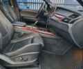 Серый БМВ Х5, объемом двигателя 3 л и пробегом 290 тыс. км за 19999 $, фото 36 на Automoto.ua
