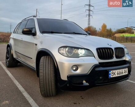 Серый БМВ Х5, объемом двигателя 3 л и пробегом 290 тыс. км за 19999 $, фото 7 на Automoto.ua