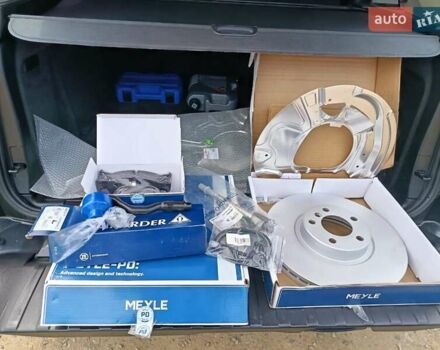 Серый БМВ Х5, объемом двигателя 3 л и пробегом 307 тыс. км за 15900 $, фото 39 на Automoto.ua