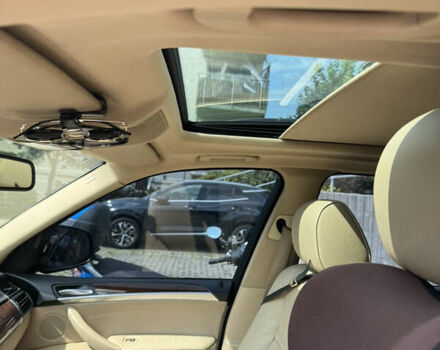 Серый БМВ Х5, объемом двигателя 4.8 л и пробегом 250 тыс. км за 11000 $, фото 4 на Automoto.ua