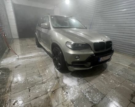 Серый БМВ Х5, объемом двигателя 0 л и пробегом 320 тыс. км за 4200 $, фото 3 на Automoto.ua