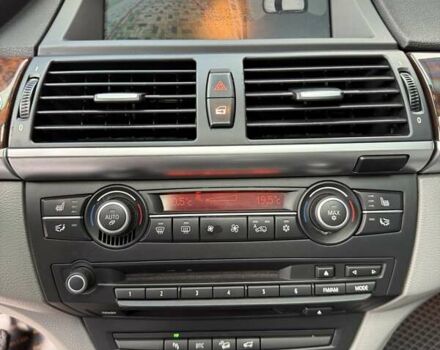 Сірий БМВ Х5, об'ємом двигуна 3 л та пробігом 160 тис. км за 12500 $, фото 15 на Automoto.ua