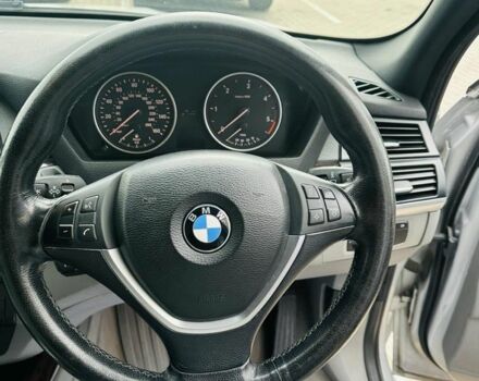 Сірий БМВ Х5, об'ємом двигуна 3 л та пробігом 290 тис. км за 5825 $, фото 2 на Automoto.ua