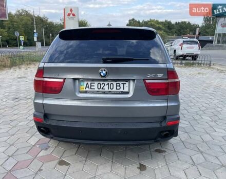 Серый БМВ Х5, объемом двигателя 3 л и пробегом 273 тыс. км за 10900 $, фото 5 на Automoto.ua