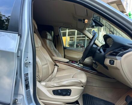 Серый БМВ Х5, объемом двигателя 3 л и пробегом 159 тыс. км за 5500 $, фото 9 на Automoto.ua