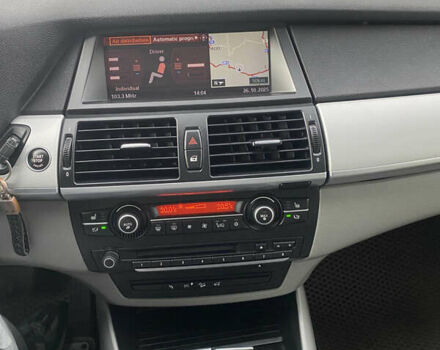 Серый БМВ Х5, объемом двигателя 3 л и пробегом 348 тыс. км за 16800 $, фото 40 на Automoto.ua