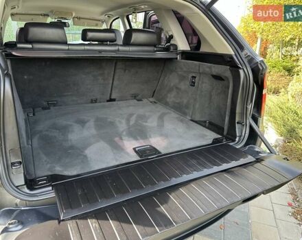 Серый БМВ Х5, объемом двигателя 3 л и пробегом 307 тыс. км за 15900 $, фото 21 на Automoto.ua