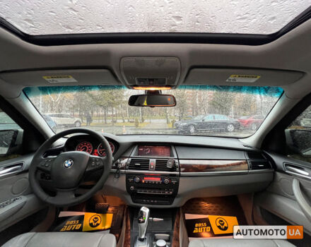 Серый БМВ Х5, объемом двигателя 3 л и пробегом 357 тыс. км за 11700 $, фото 12 на Automoto.ua