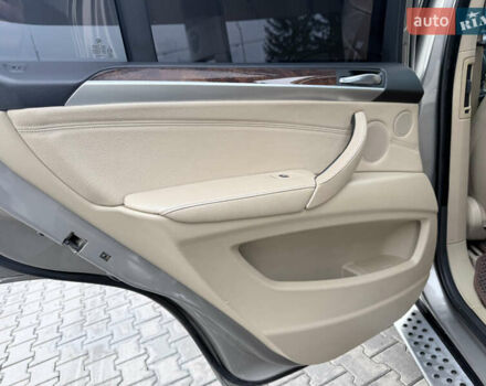 Сірий БМВ Х5, об'ємом двигуна 3 л та пробігом 365 тис. км за 8999 $, фото 28 на Automoto.ua