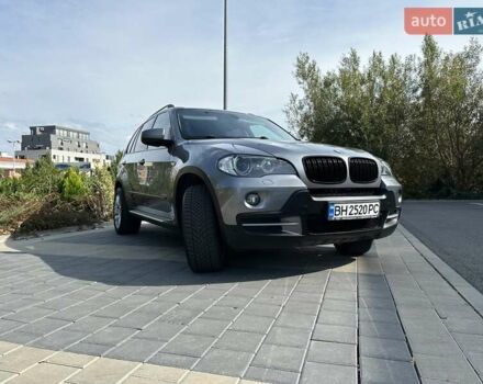 Серый БМВ Х5, объемом двигателя 3 л и пробегом 307 тыс. км за 15900 $, фото 4 на Automoto.ua