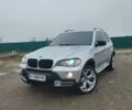 Серый БМВ Х5, объемом двигателя 4.8 л и пробегом 300 тыс. км за 9500 $, фото 1 на Automoto.ua
