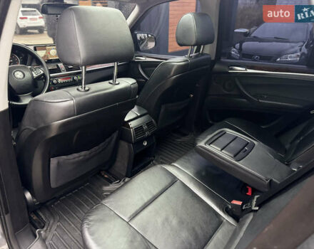Серый БМВ Х5, объемом двигателя 3 л и пробегом 257 тыс. км за 11999 $, фото 38 на Automoto.ua
