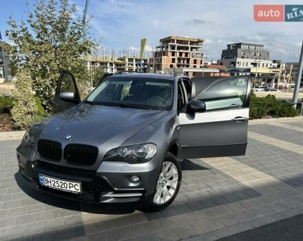 Серый БМВ Х5, объемом двигателя 3 л и пробегом 307 тыс. км за 15900 $, фото 7 на Automoto.ua