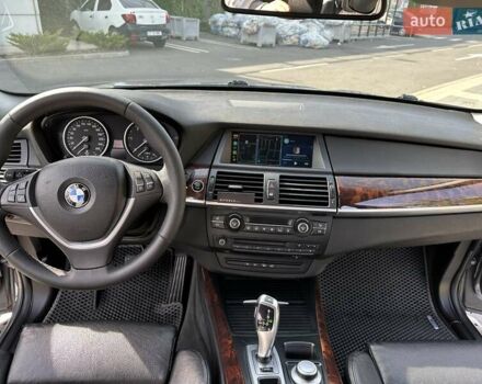 Серый БМВ Х5, объемом двигателя 3 л и пробегом 307 тыс. км за 15900 $, фото 16 на Automoto.ua