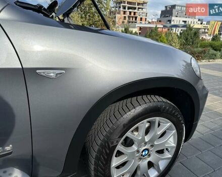 Серый БМВ Х5, объемом двигателя 3 л и пробегом 307 тыс. км за 15900 $, фото 32 на Automoto.ua