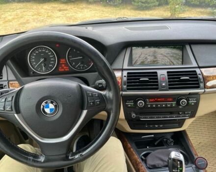 Сірий БМВ Х5, об'ємом двигуна 3 л та пробігом 236 тис. км за 3500 $, фото 2 на Automoto.ua