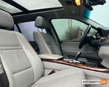 Серый БМВ Х5, объемом двигателя 3 л и пробегом 357 тыс. км за 11700 $, фото 9 на Automoto.ua