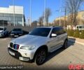 Серый БМВ Х5, объемом двигателя 3 л и пробегом 255 тыс. км за 11500 $, фото 1 на Automoto.ua