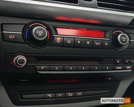 Серый БМВ Х5, объемом двигателя 3 л и пробегом 357 тыс. км за 11700 $, фото 17 на Automoto.ua