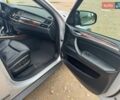 Серый БМВ Х5, объемом двигателя 3 л и пробегом 330 тыс. км за 12850 $, фото 12 на Automoto.ua