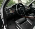 Серый БМВ Х5, объемом двигателя 3 л и пробегом 265 тыс. км за 13500 $, фото 9 на Automoto.ua
