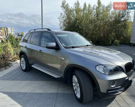 Серый БМВ Х5, объемом двигателя 3 л и пробегом 307 тыс. км за 15900 $, фото 5 на Automoto.ua