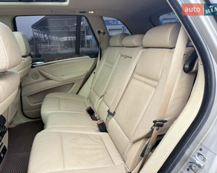 Сірий БМВ Х5, об'ємом двигуна 3 л та пробігом 365 тис. км за 8999 $, фото 26 на Automoto.ua
