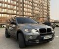 Серый БМВ Х5, объемом двигателя 3 л и пробегом 256 тыс. км за 12500 $, фото 1 на Automoto.ua