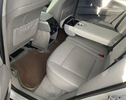 Серый БМВ Х5, объемом двигателя 3 л и пробегом 348 тыс. км за 16800 $, фото 19 на Automoto.ua