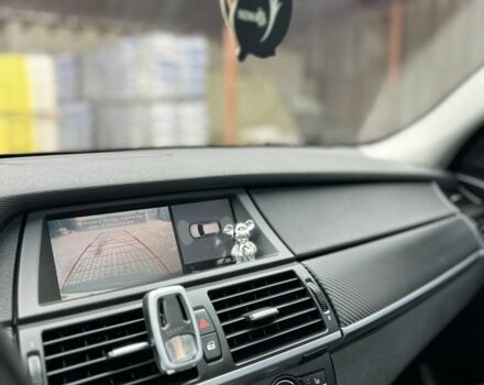 Серый БМВ Х5, объемом двигателя 3 л и пробегом 243 тыс. км за 11000 $, фото 22 на Automoto.ua