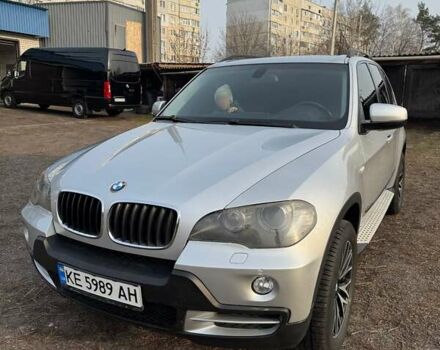 Серый БМВ Х5, объемом двигателя 3 л и пробегом 275 тыс. км за 10000 $, фото 1 на Automoto.ua