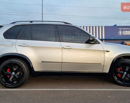 Серый БМВ Х5, объемом двигателя 3 л и пробегом 290 тыс. км за 19999 $, фото 3 на Automoto.ua