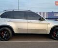 Серый БМВ Х5, объемом двигателя 3 л и пробегом 290 тыс. км за 19999 $, фото 3 на Automoto.ua