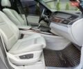 Серый БМВ Х5, объемом двигателя 3 л и пробегом 160 тыс. км за 12500 $, фото 21 на Automoto.ua