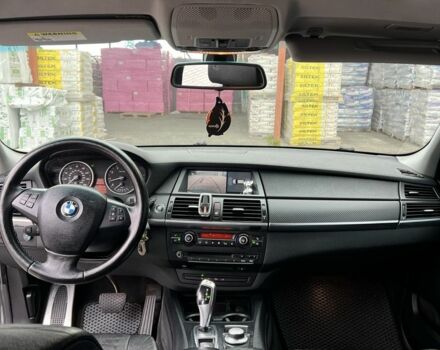 Серый БМВ Х5, объемом двигателя 3 л и пробегом 243 тыс. км за 11000 $, фото 13 на Automoto.ua