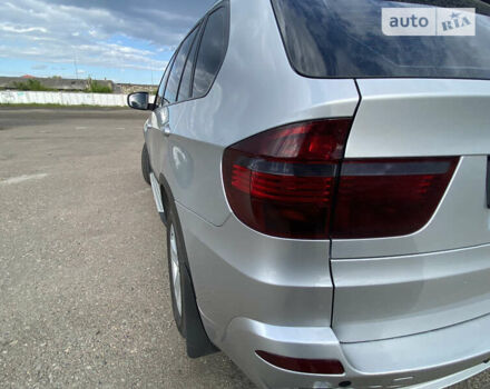 Серый БМВ Х5, объемом двигателя 3 л и пробегом 237 тыс. км за 13700 $, фото 23 на Automoto.ua