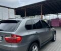 Серый БМВ Х5, объемом двигателя 3 л и пробегом 243 тыс. км за 11000 $, фото 6 на Automoto.ua