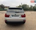 Серый БМВ Х5, объемом двигателя 3 л и пробегом 330 тыс. км за 12850 $, фото 4 на Automoto.ua