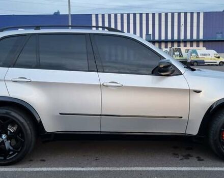 Серый БМВ Х5, объемом двигателя 3 л и пробегом 290 тыс. км за 19999 $, фото 11 на Automoto.ua