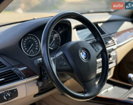 Серый БМВ Х5, объемом двигателя 4.8 л и пробегом 169 тыс. км за 11500 $, фото 6 на Automoto.ua