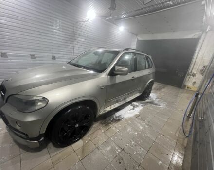 Серый БМВ Х5, объемом двигателя 0 л и пробегом 320 тыс. км за 4200 $, фото 2 на Automoto.ua