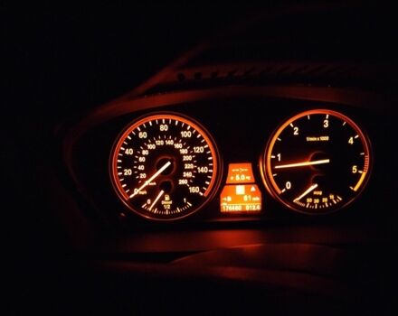 Сірий БМВ Х5, об'ємом двигуна 3 л та пробігом 270 тис. км за 5000 $, фото 5 на Automoto.ua