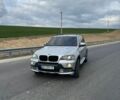 Серый БМВ Х5, объемом двигателя 3 л и пробегом 350 тыс. км за 9000 $, фото 1 на Automoto.ua